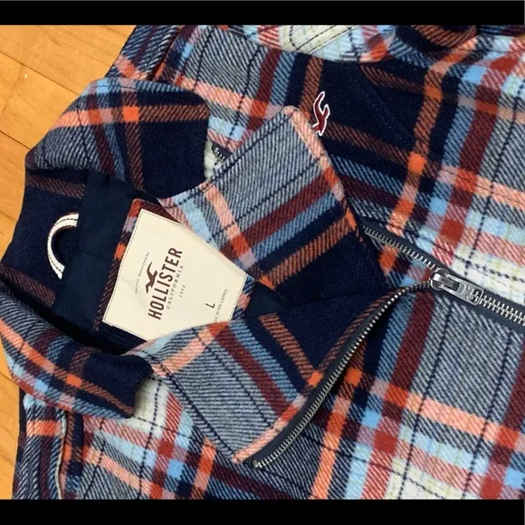 🧥 HOLLÍSTER WOOL PLAID JACKET
