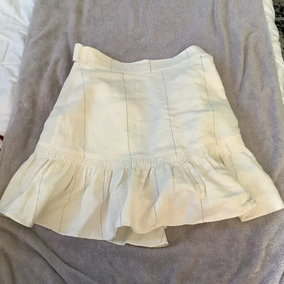 A.L.C. Linen &amp; Silk Ruffle Wrap Mini Skirt. Size 0.