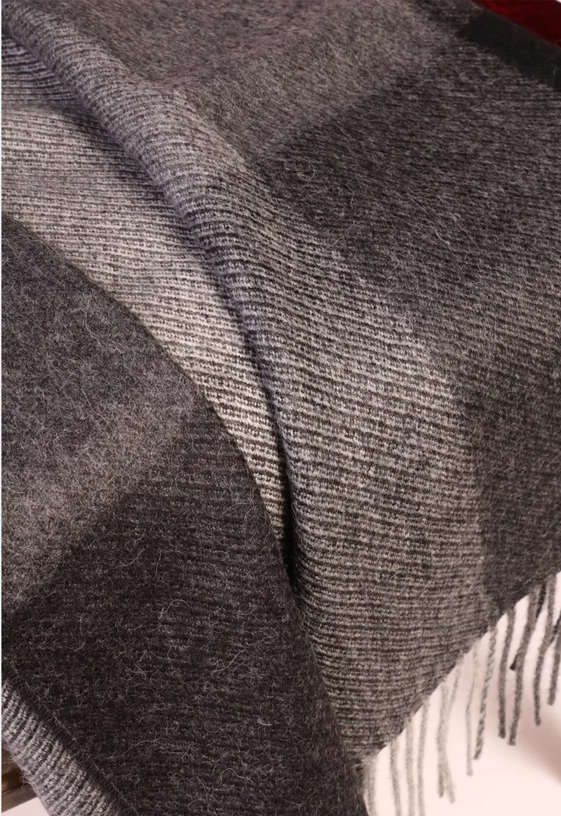 Alpaca Throw - Gray Plaid