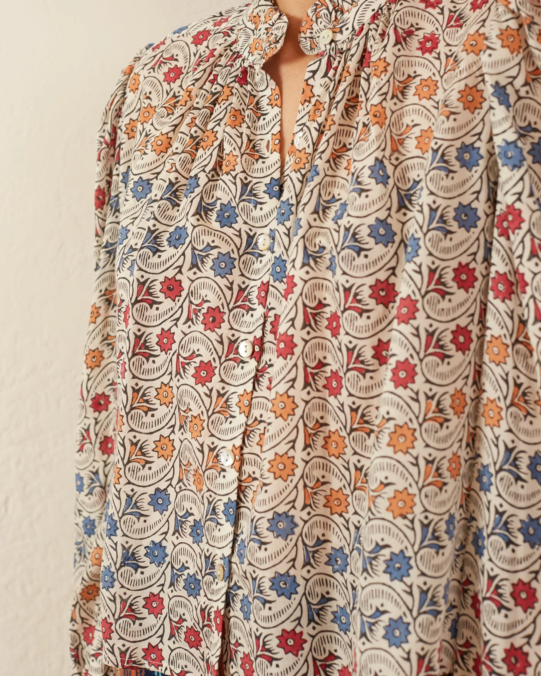 Annabel Wavy Daisy Shirt