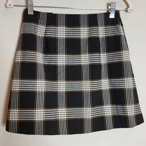 Aritzia Sunday Best Wool Blend Black Mustard Brown Plaid Button Mini Skirt Sz 2