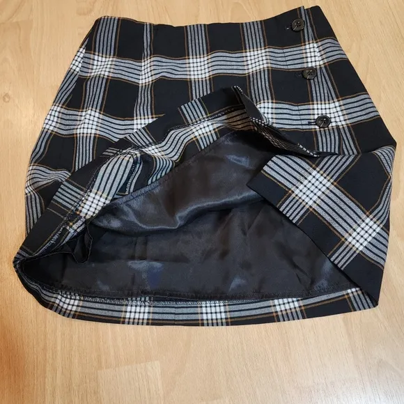 Aritzia Sunday Best Wool Blend Black Mustard Brown Plaid Button Mini Skirt Sz 2