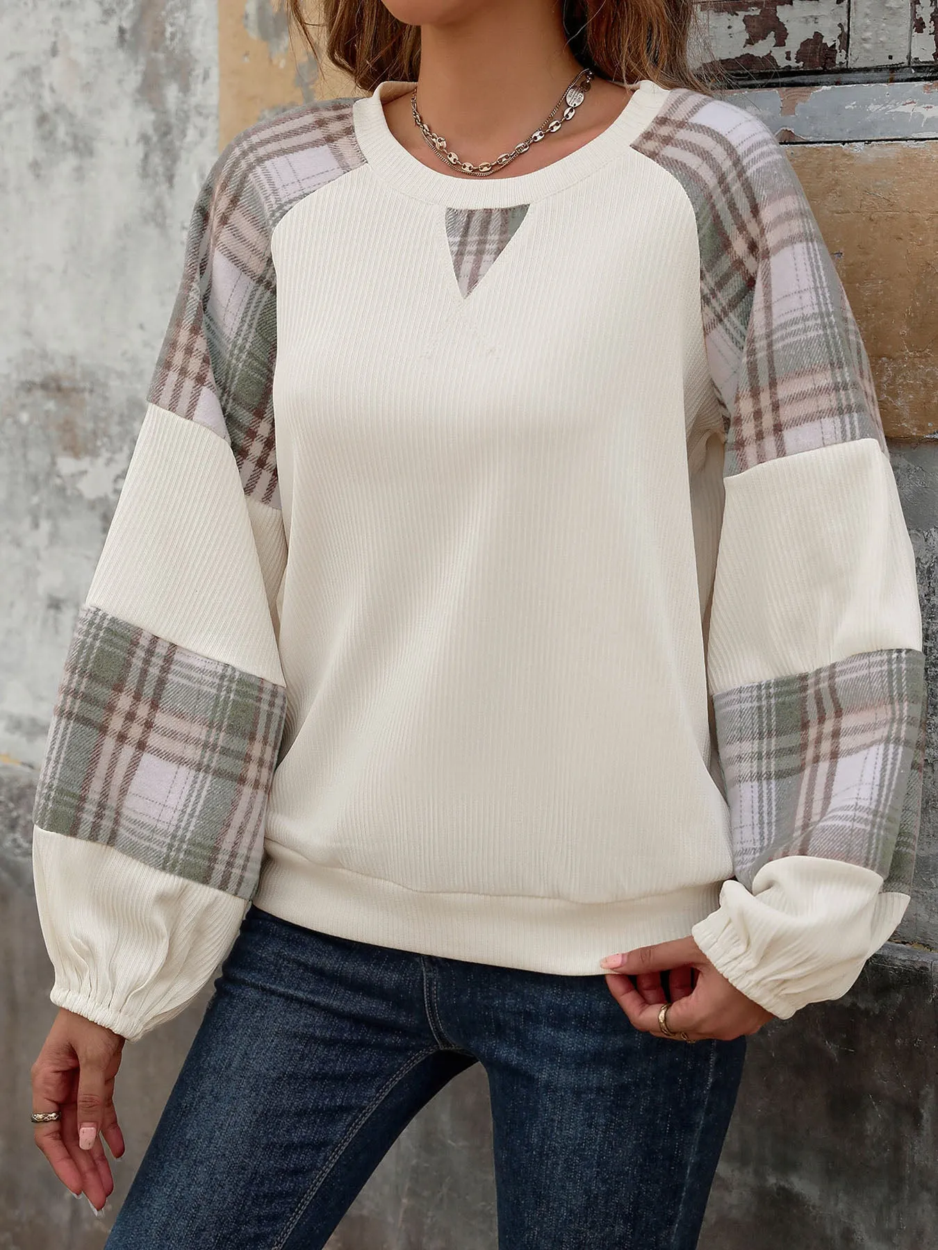 Aspen Plaid Round Neck Long Sleeve Sweatshirt