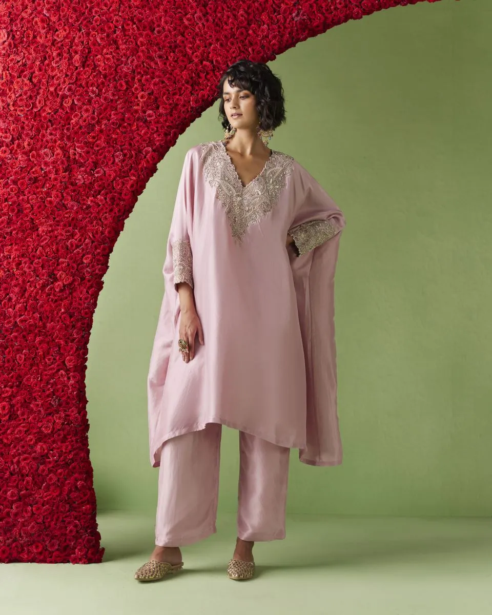 Baby pink reva cuff kaftan set