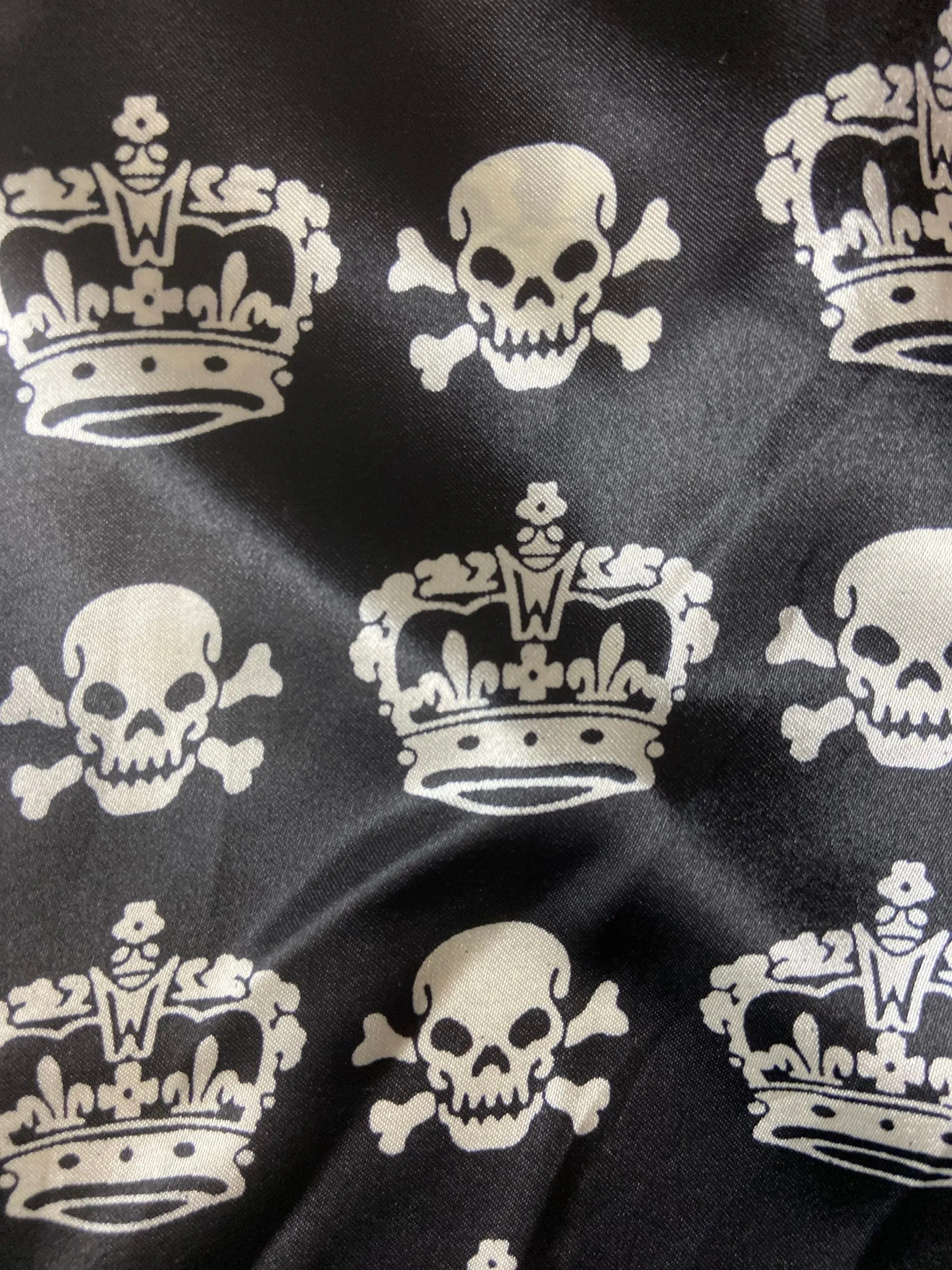 Black Pirate Skulls