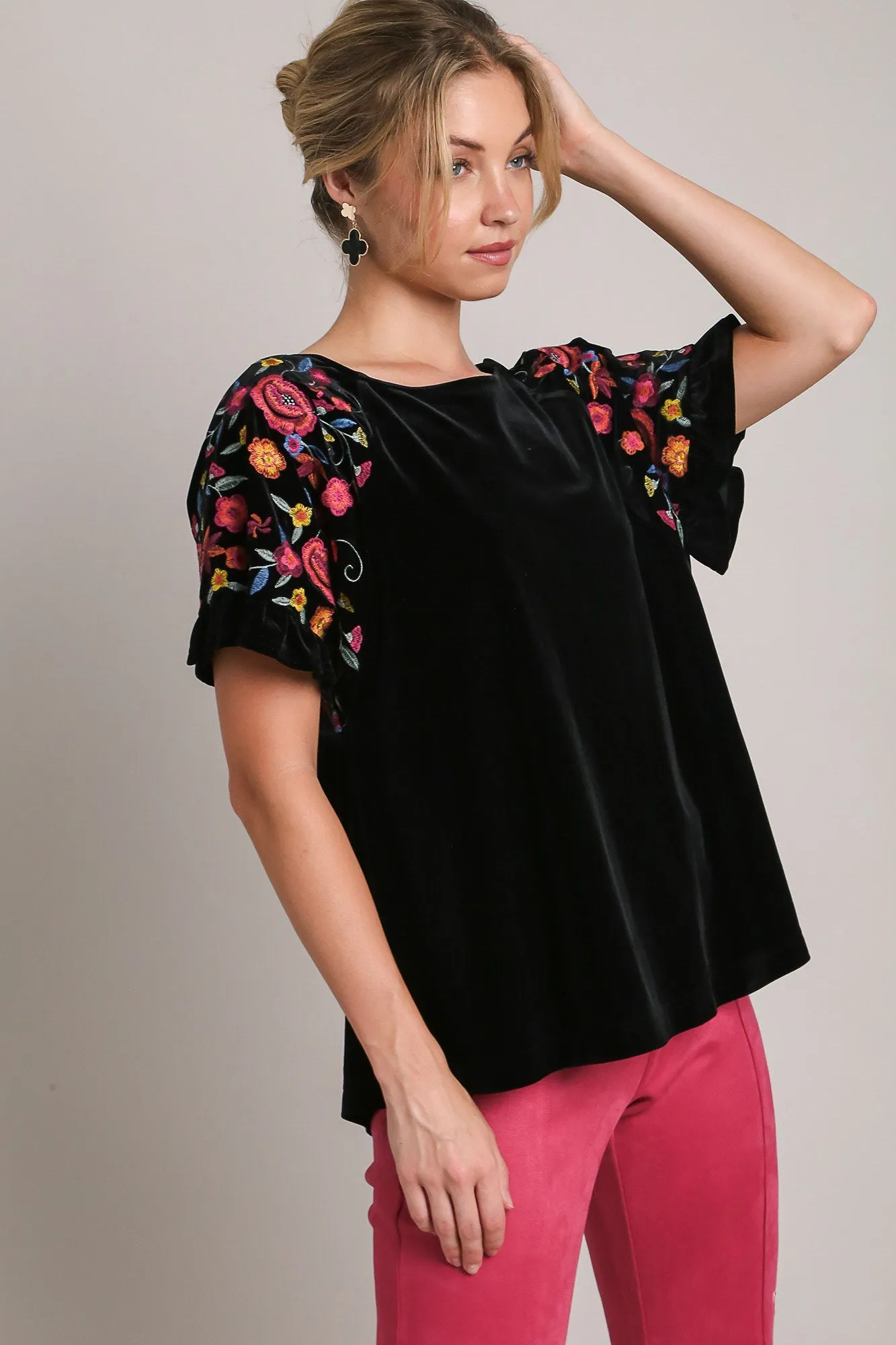 Black Velvet Embroidery Short Sleeve Blouse