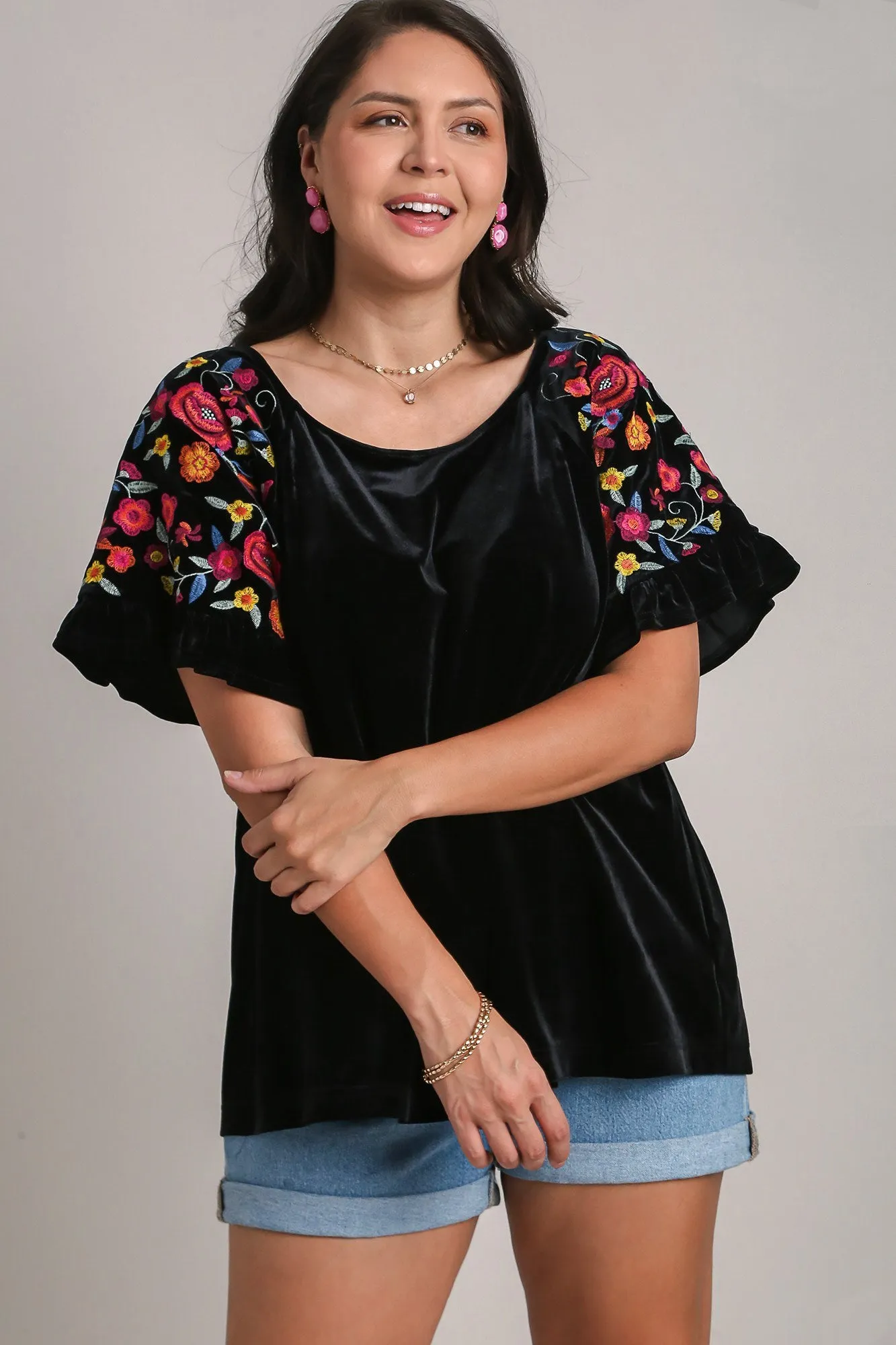 Black Velvet Embroidery Short Sleeve Blouse