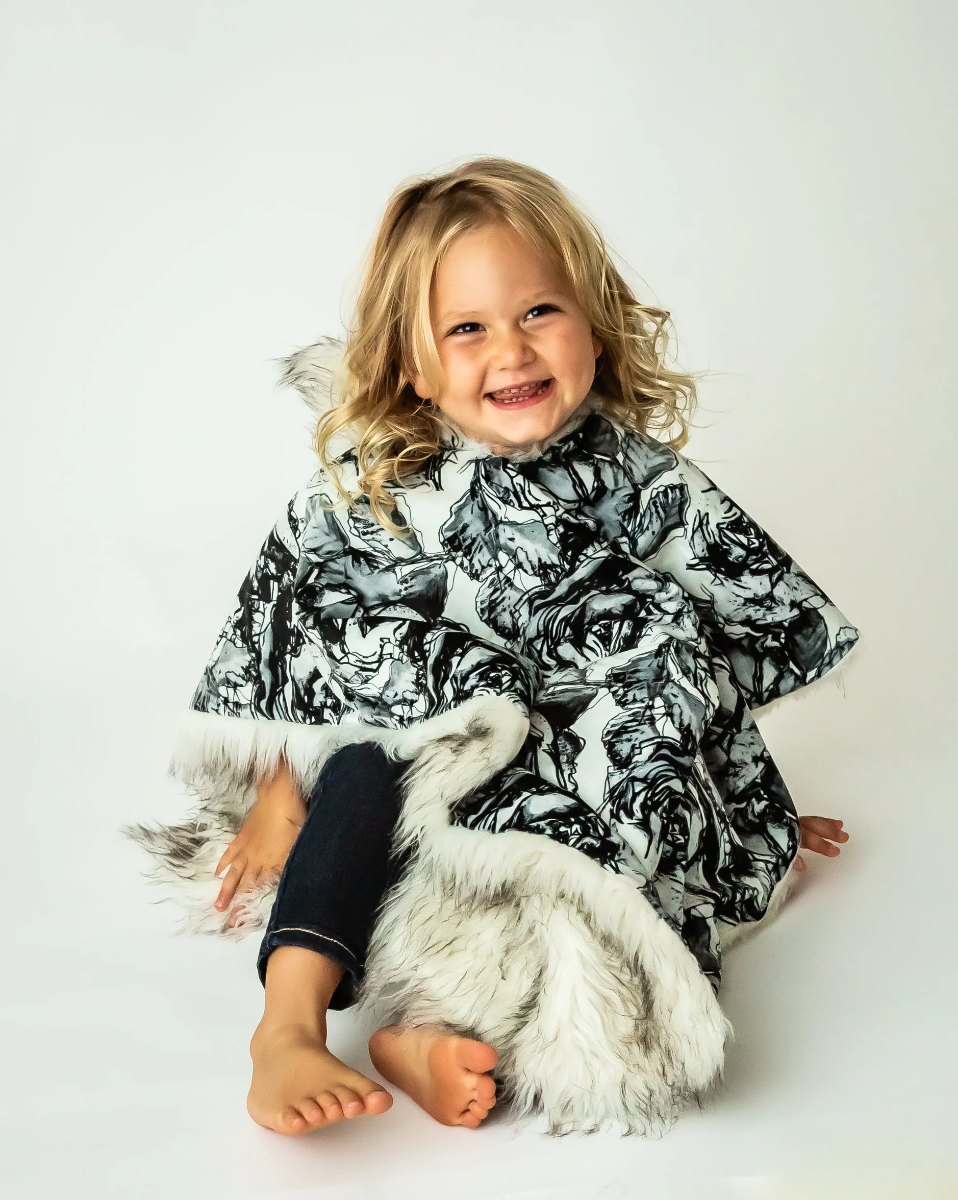 Car Seat Poncho Faux Fur and Flowers with Pocket