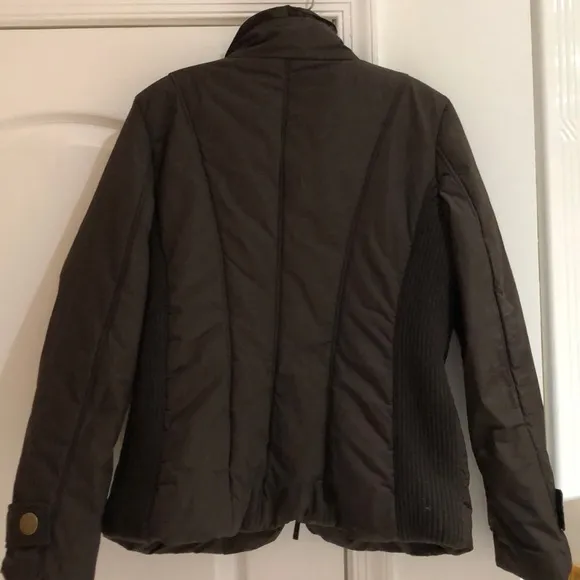 Cashe Luxe L brown puffer jacket worn once ruffles