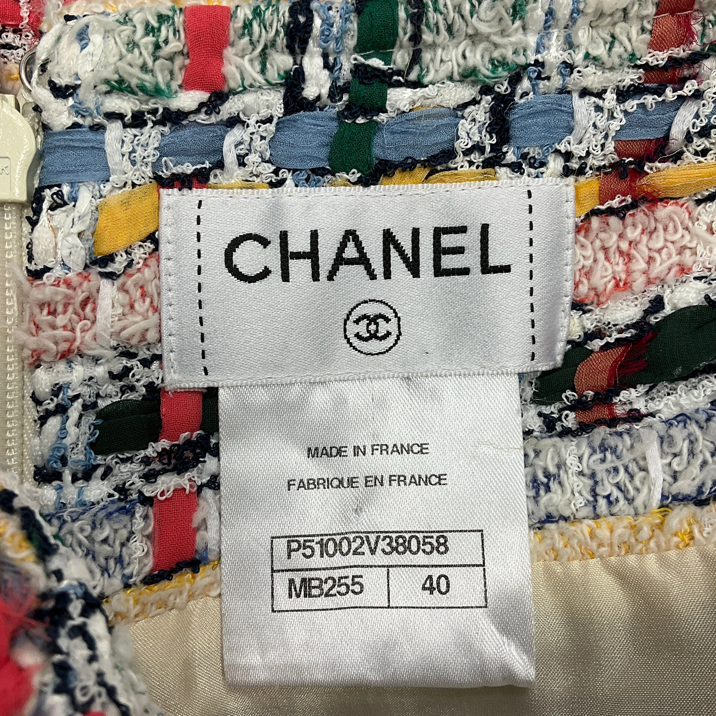 Chanel White / Coral Multi Metier d'Art Boucle Tweed Lesage Knit Skirt