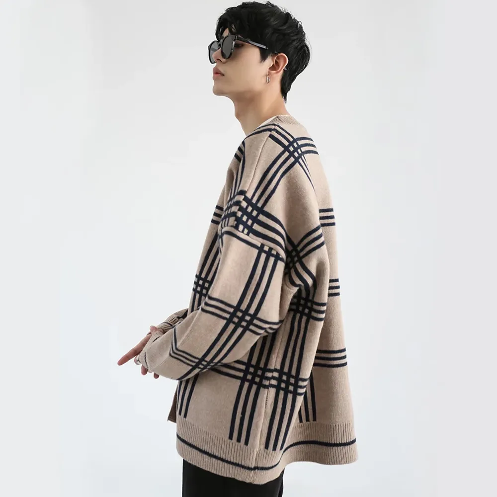 Classic Plaid Knit Cardigan