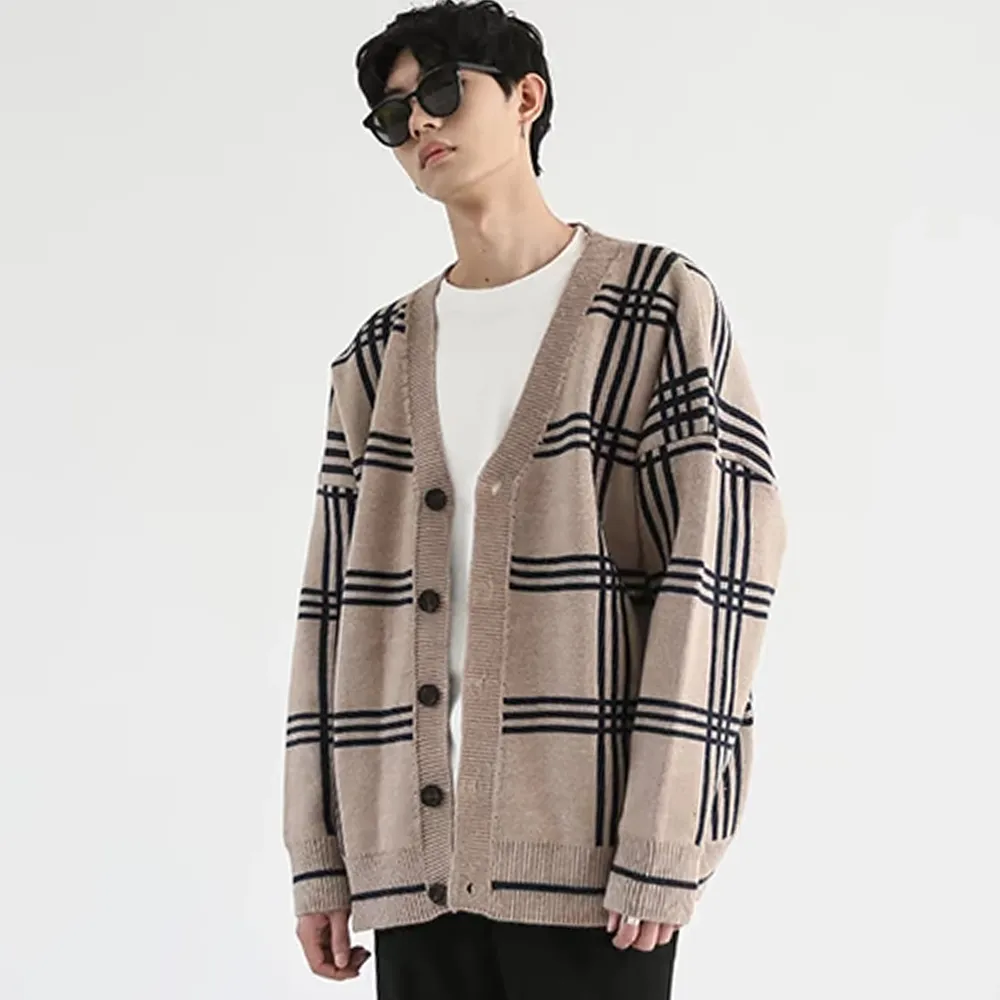 Classic Plaid Knit Cardigan