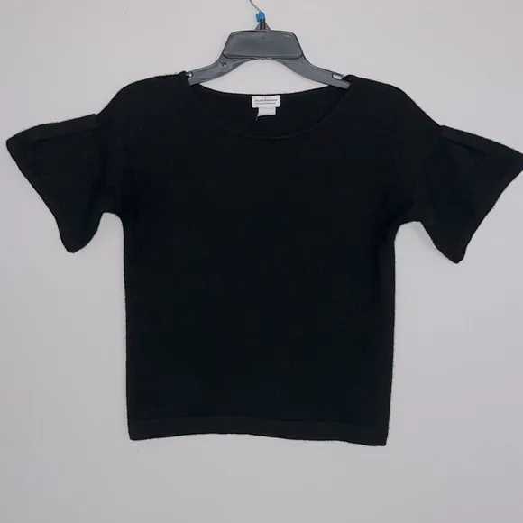 Club Monaco 100% cashmere Black Short ruffled sleeve sweater Size S