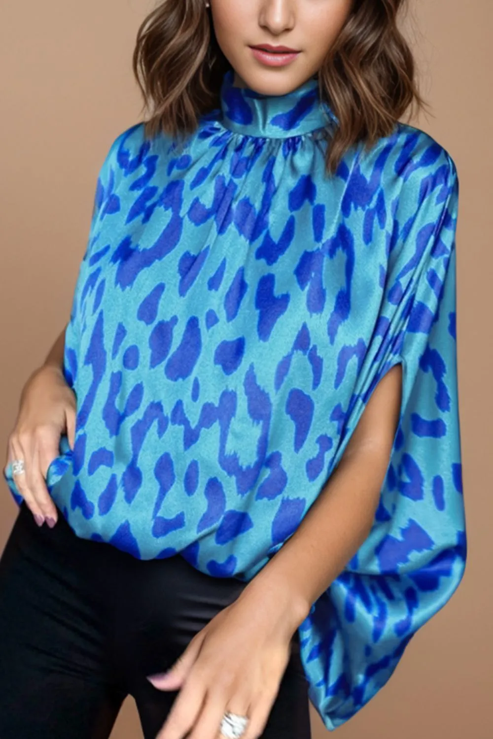Denise Printed Turtleneck Half Sleeve Blouse
