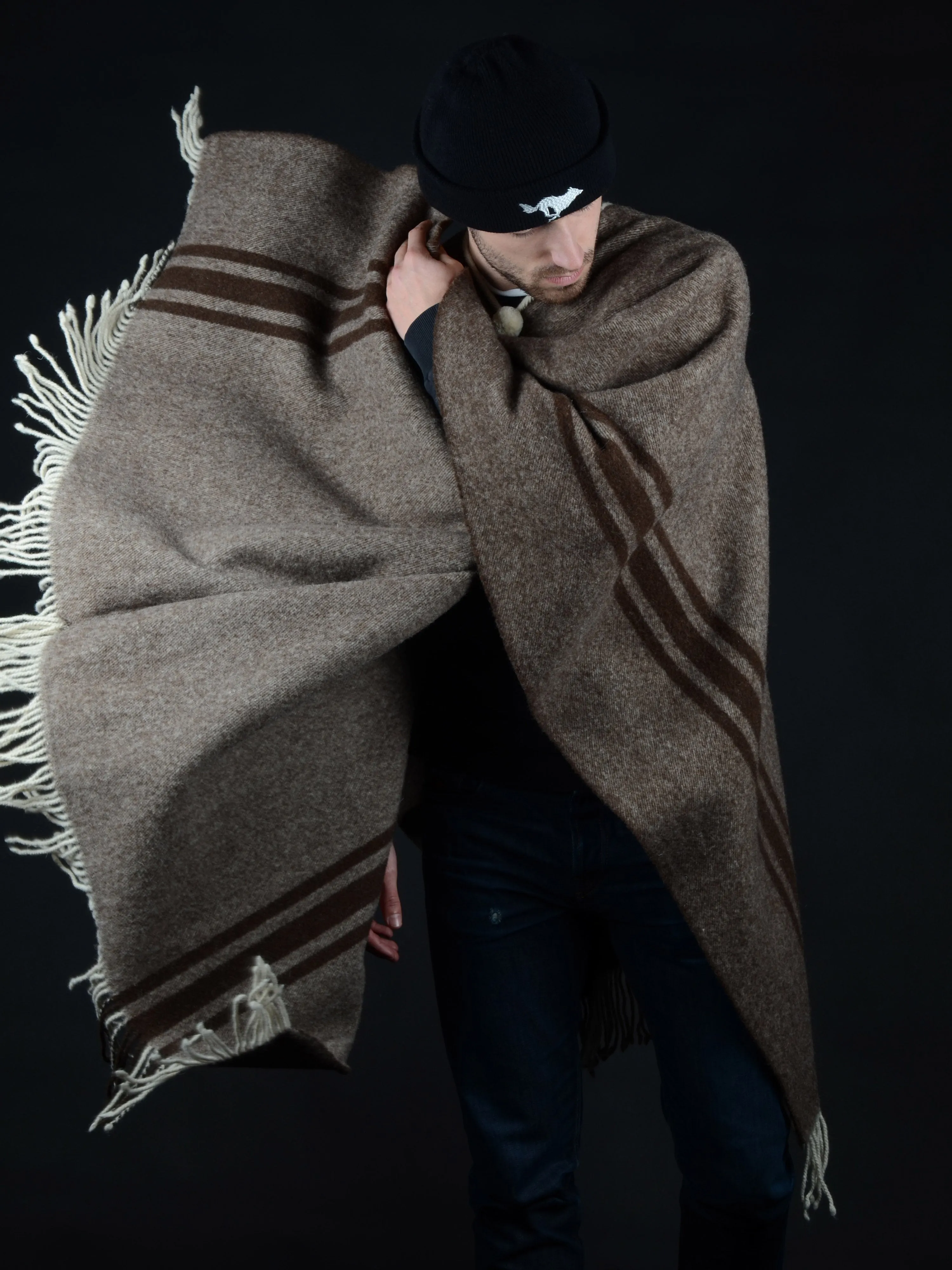 El Solitario Traditional Poncho Brown stripe