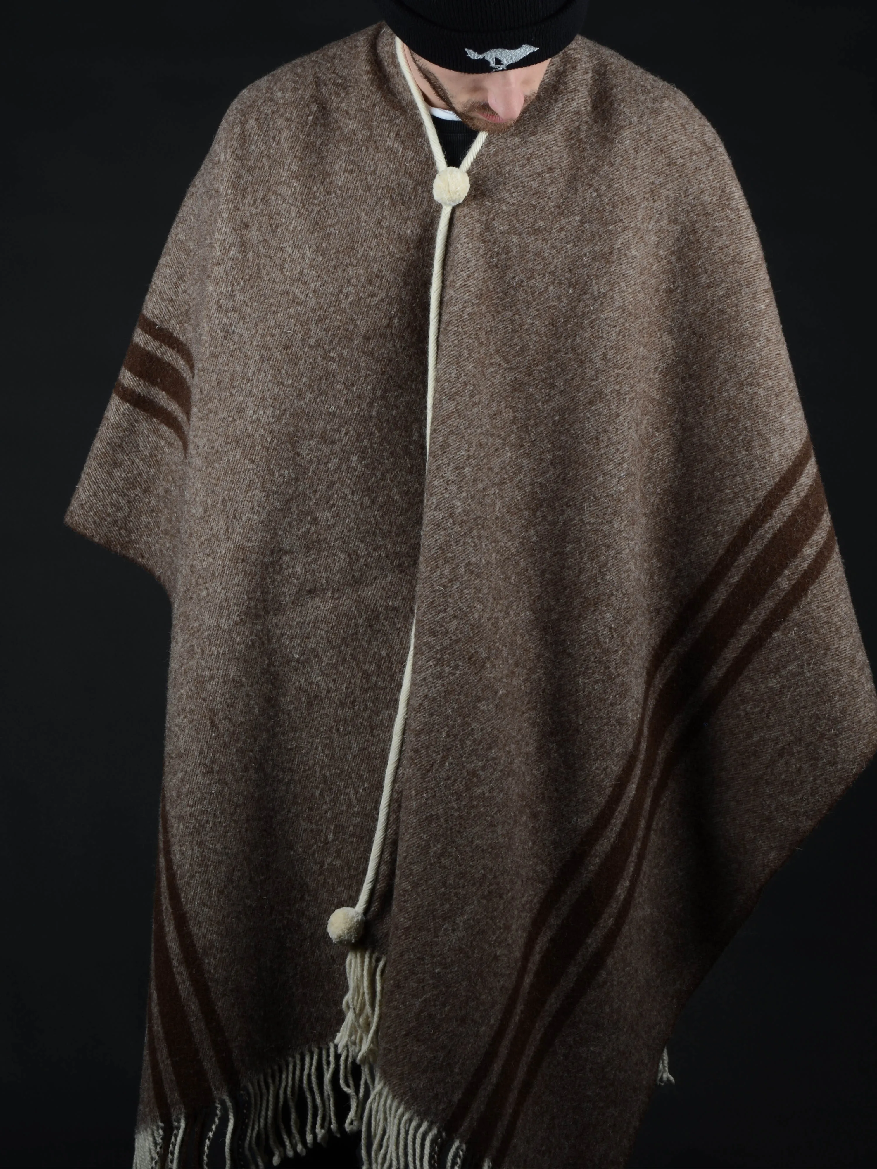 El Solitario Traditional Poncho Brown stripe