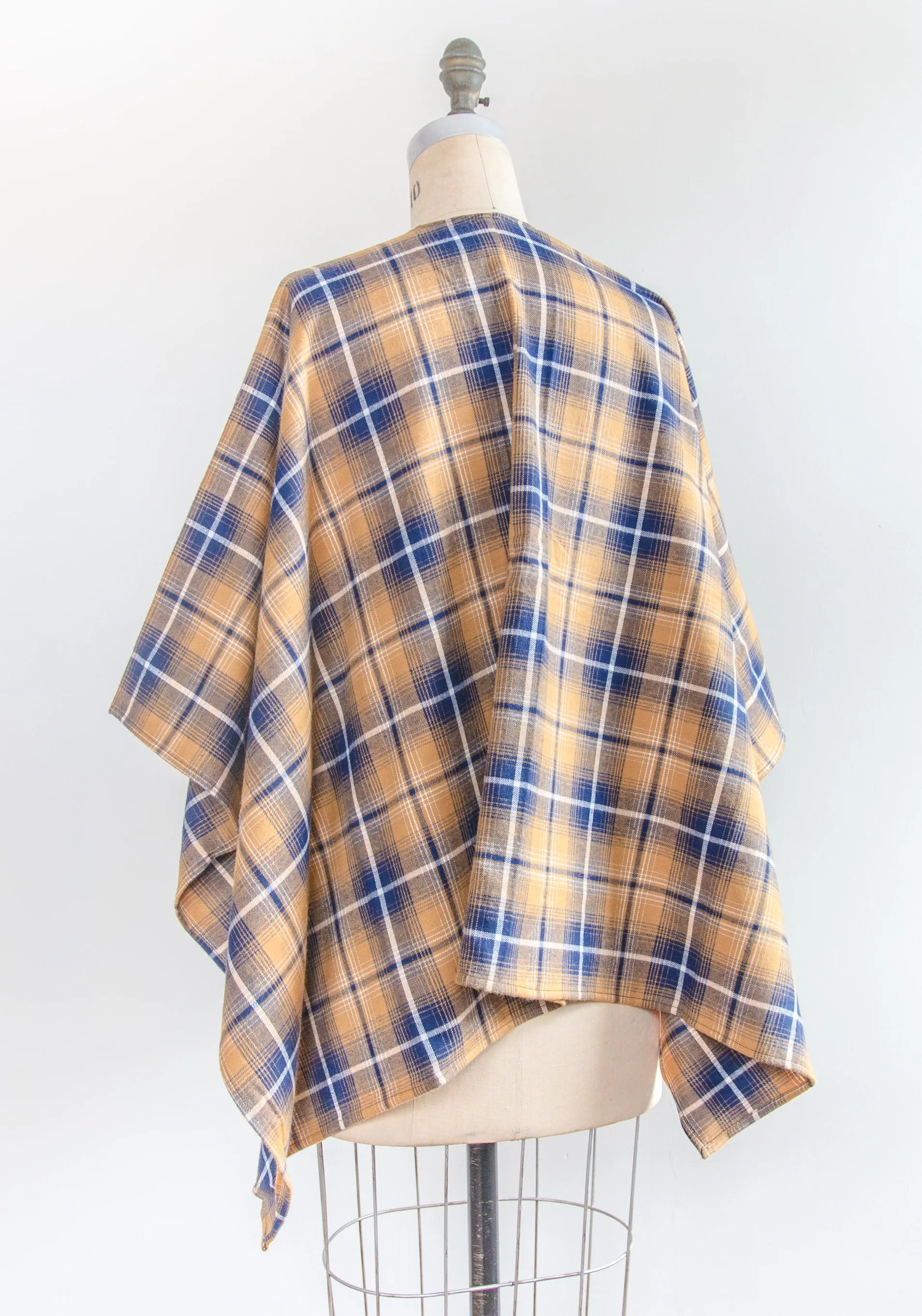 Fields of Gold Plaid Flannel Kimono