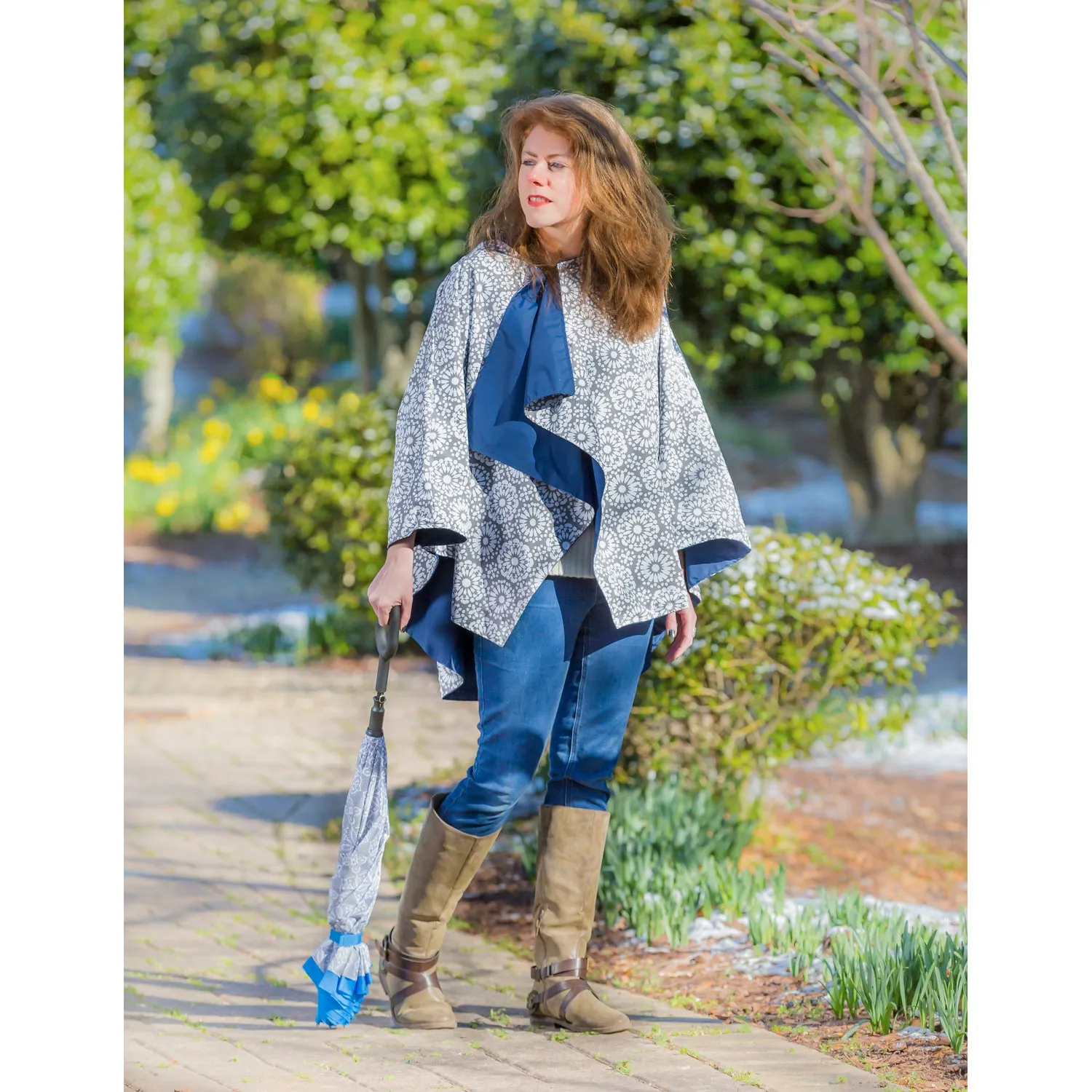 Geometric Reversible Rain Cape, 2 Asst, Gray, Navy,7cwc463