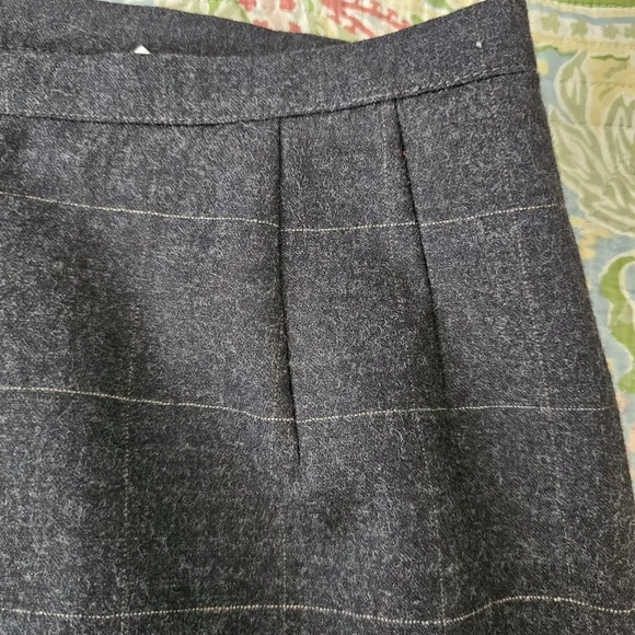 Giorgio Armani Collezioni gray plaid pencil skirt size 10 wool blend lined