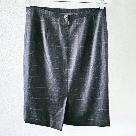 Giorgio Armani Collezioni gray plaid pencil skirt size 10 wool blend lined