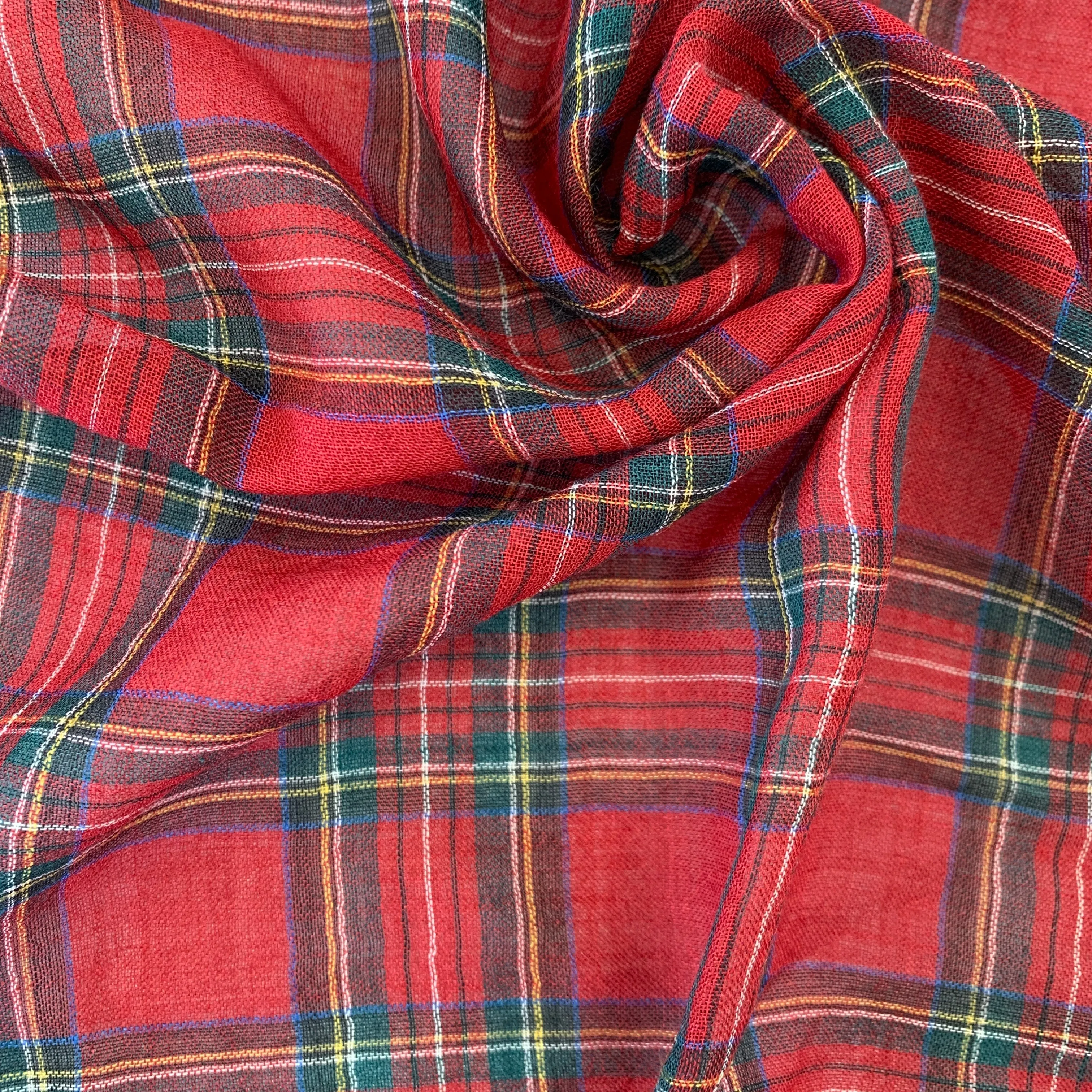 Gucci Plaid Tartan Pocket Square in Red