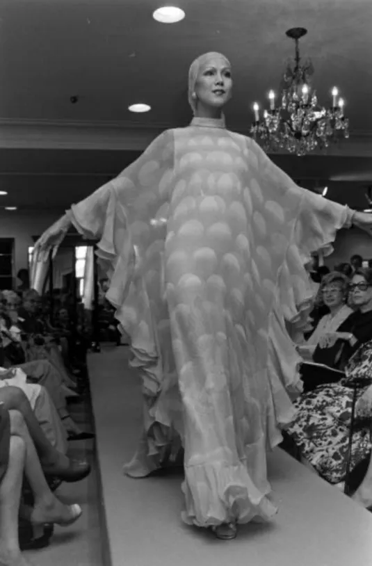 Hanae Mori Couture Fall 1973 Runway Pastel Coral Bird Print Silk Chiffon Ruffled Caftan Dress