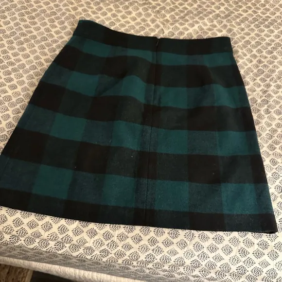 J-CREW BEAUTIFUL 🤩 PLAID PRINT WOOL BLEND WOMEN’S SKIRT SIZE 10 COLORS ANDBLACK
