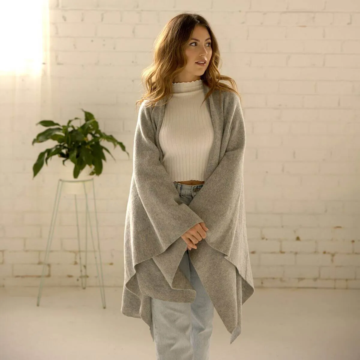 Julie Wool Cape (Available in 2 colours)