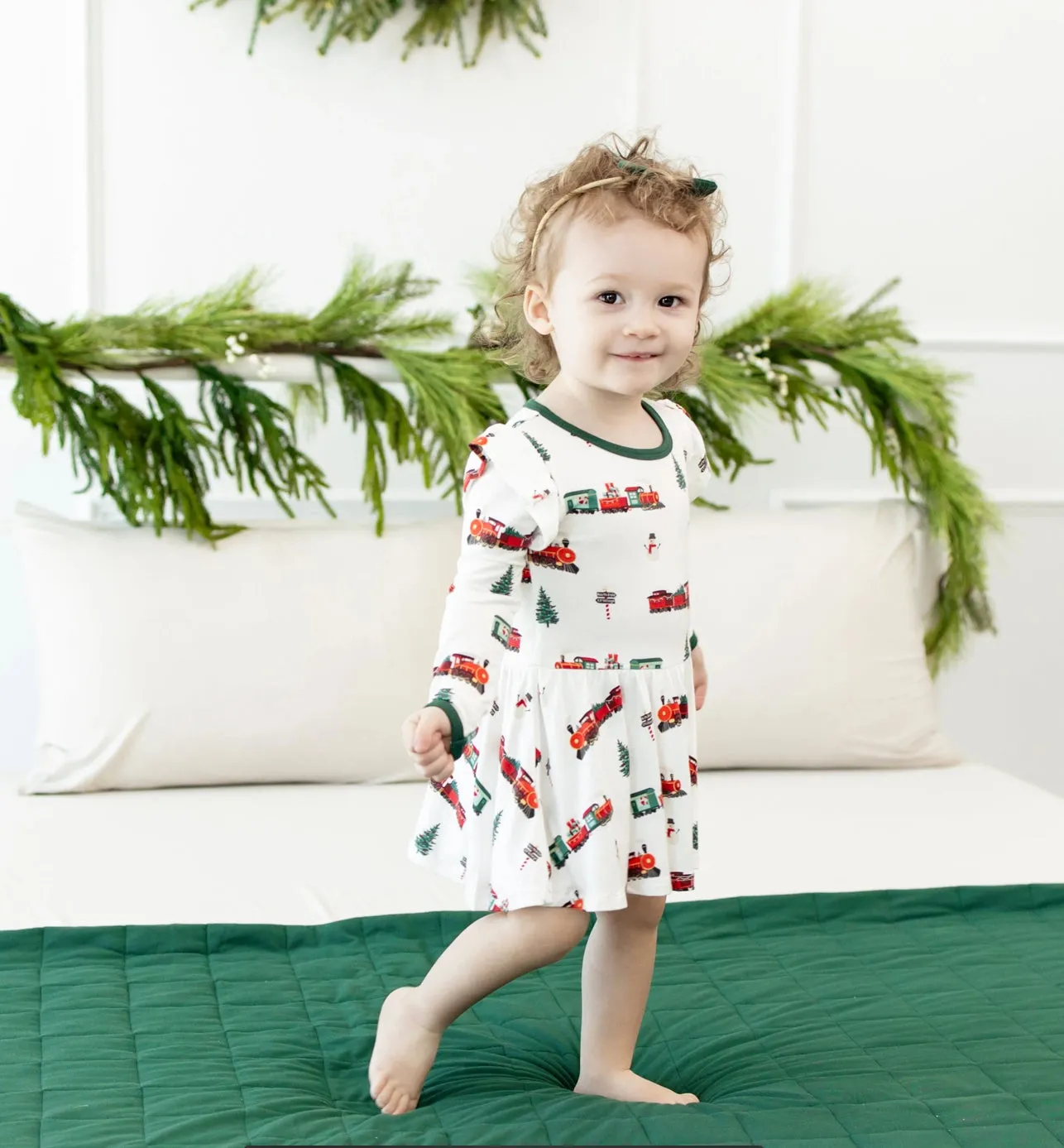 Kyte Baby - Long Sleeve Twirl Bodysuit - Holiday Train
