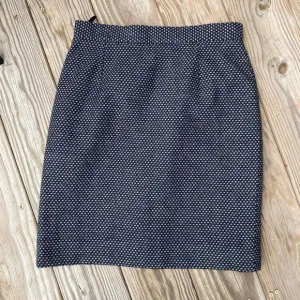 Les Copains Blue Gray Plaid Checked Wool Skirt Size EU 44 / US Large, MSRP $338