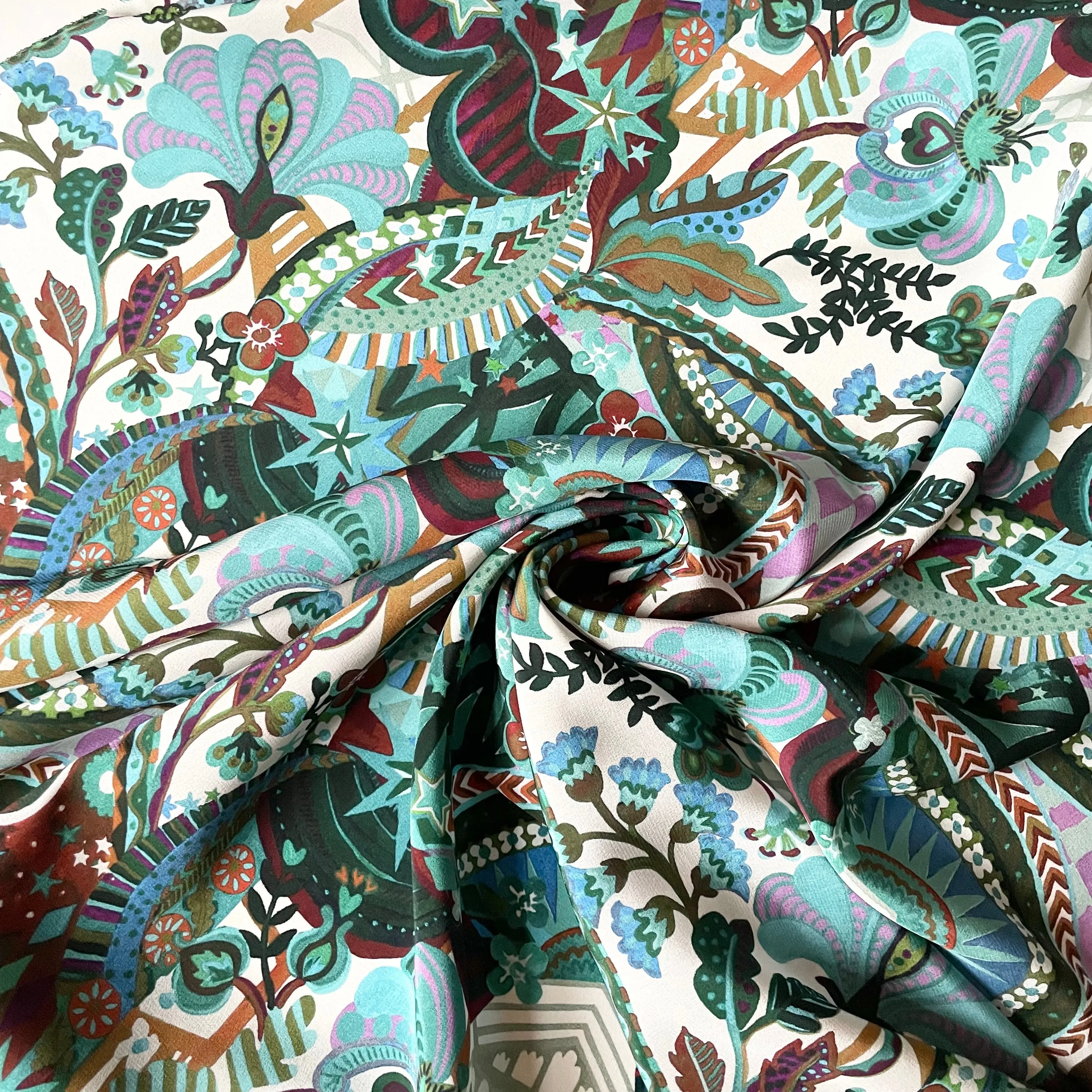 Liberty Fabrics Retold 150th Anniversary Collection : Kensington Silk Crepe de Chine - Staging Liberty B