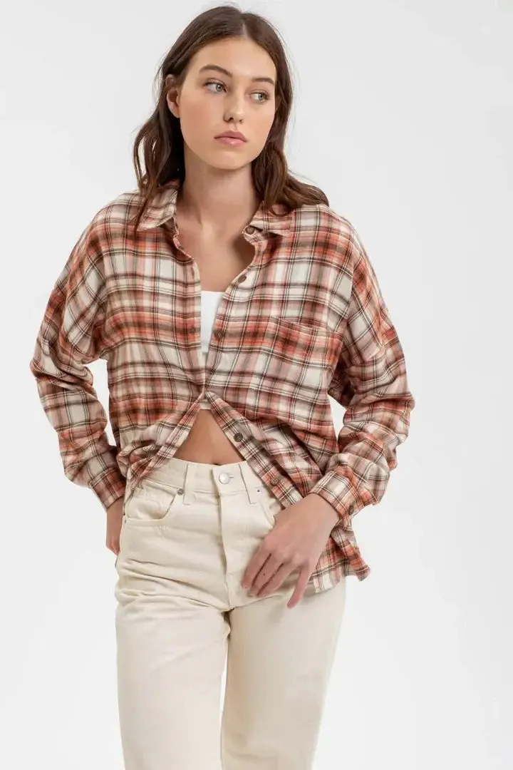 LONG SLEEVE BUTTON DOWN PLAID SHIRT