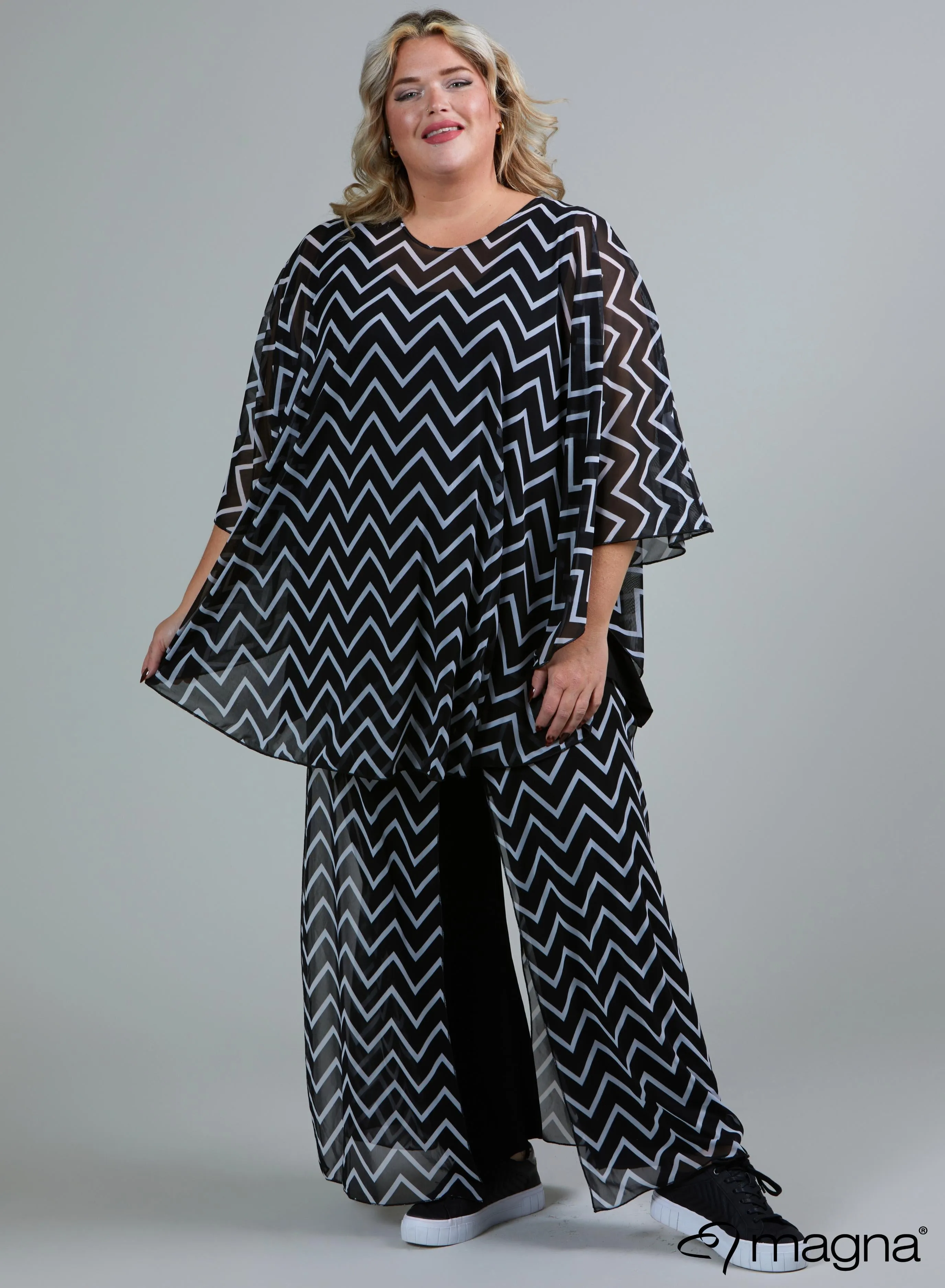 Magna Printed Chiffon Poncho Big Chevron