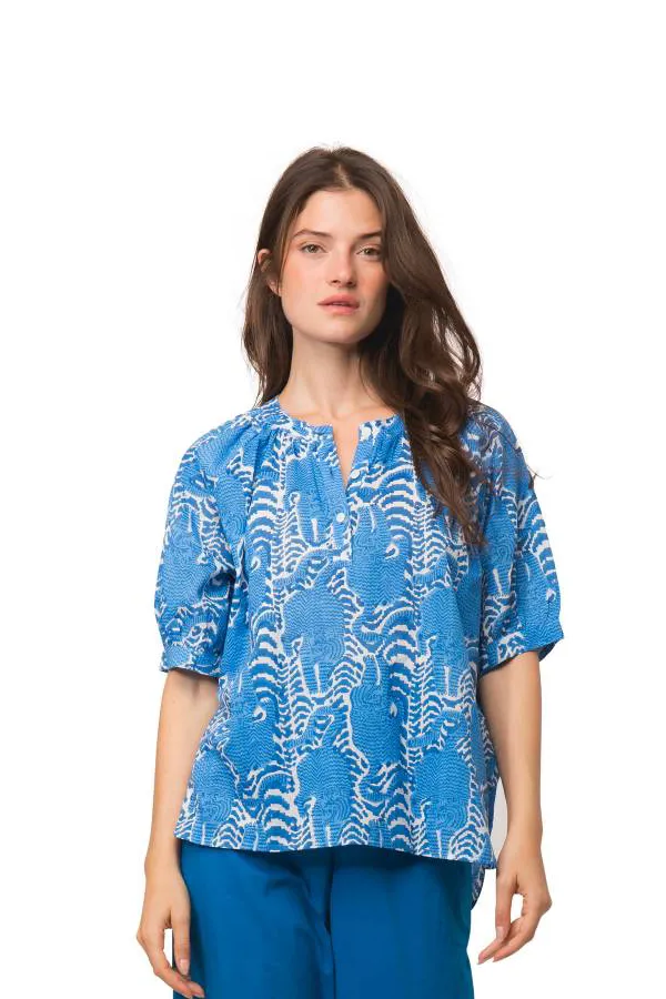 MELIE BLUE TIGER PRINT TOP