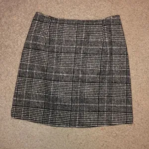 Motel tweed plaid high waisted mini skirt
