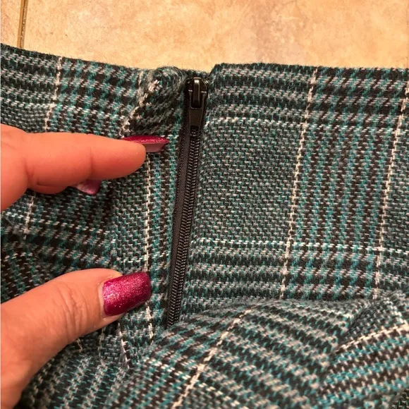 NWT House of Harlow 1960 Super High Waist Wool Belted Green Plaid Shorts Size M