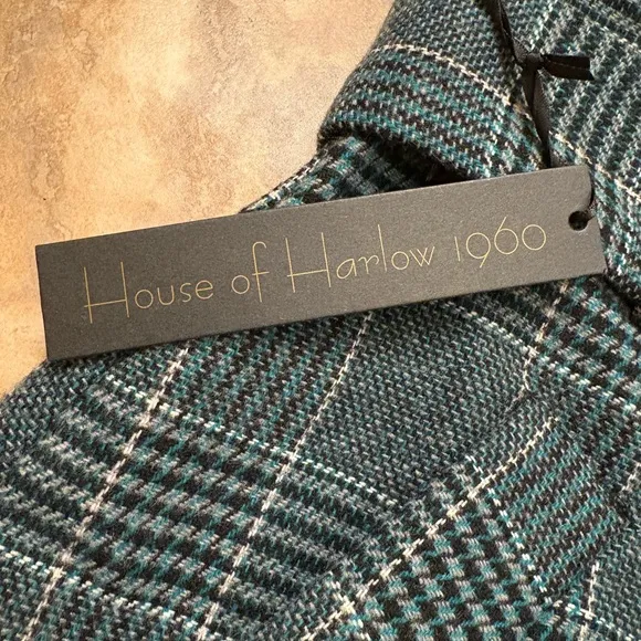 NWT House of Harlow 1960 Super High Waist Wool Belted Green Plaid Shorts Size M