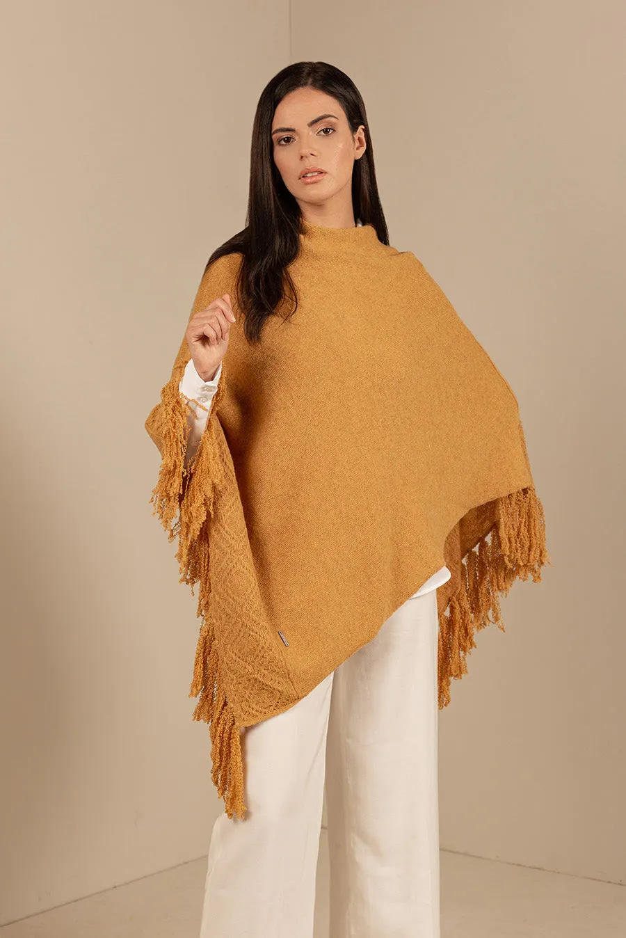 Ofelia Poncho Baby Alpaca Color Senape
