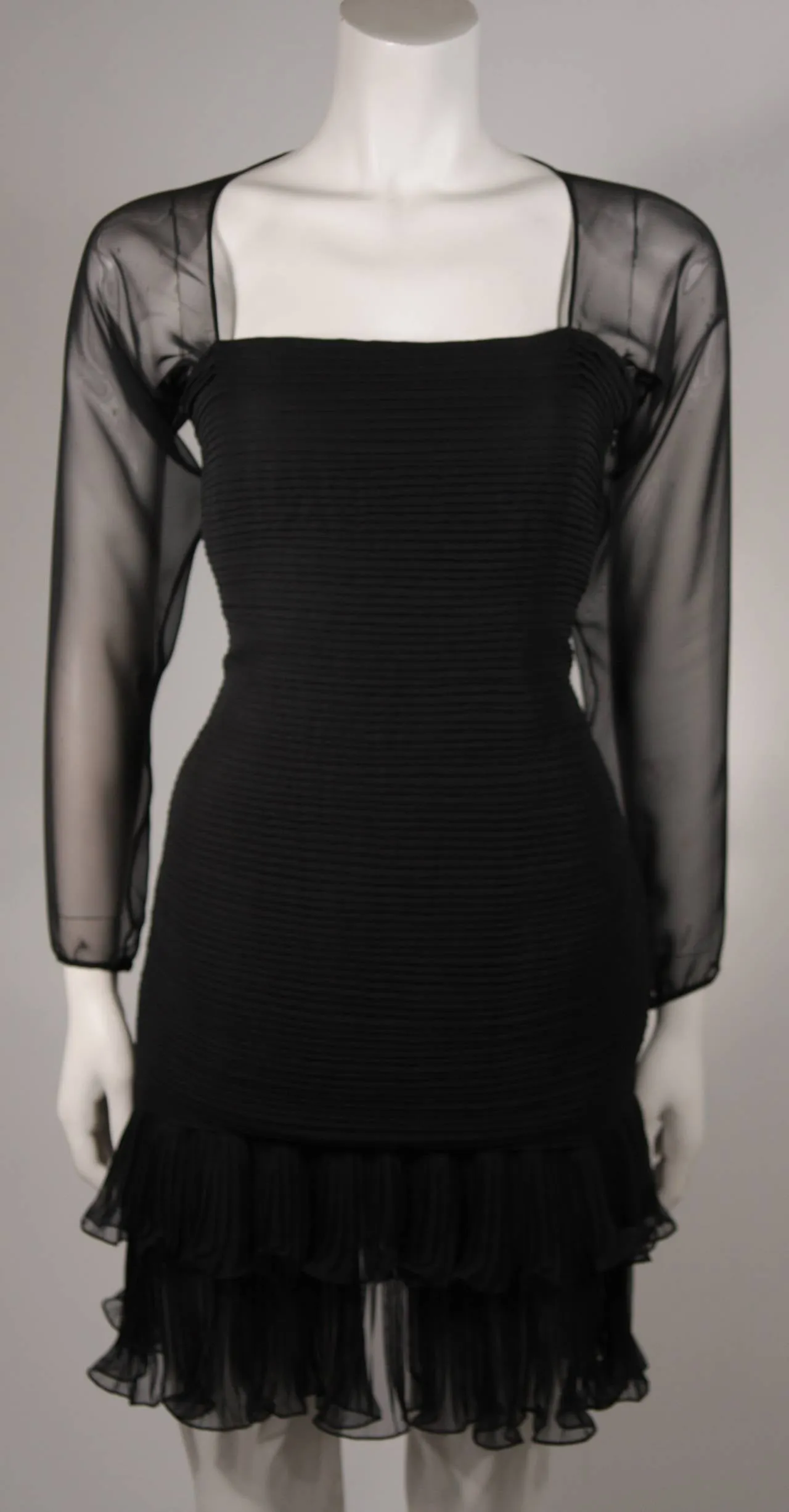 OSCAR DE LA RENTA  Black Silk Chiffon Cocktail Dress Size 10