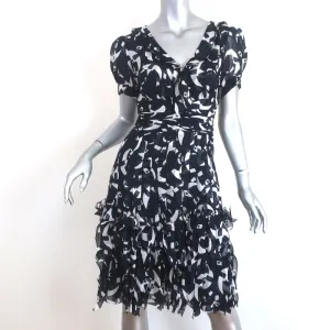 Oscar de la Renta Pleated Dress Navy Printed Ruffled Chiffon Size 6 Short Sleeve