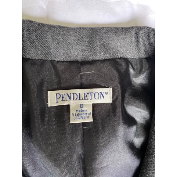 Pendleton 100% virgin wool grid plaid button up shacket Nwot size 6