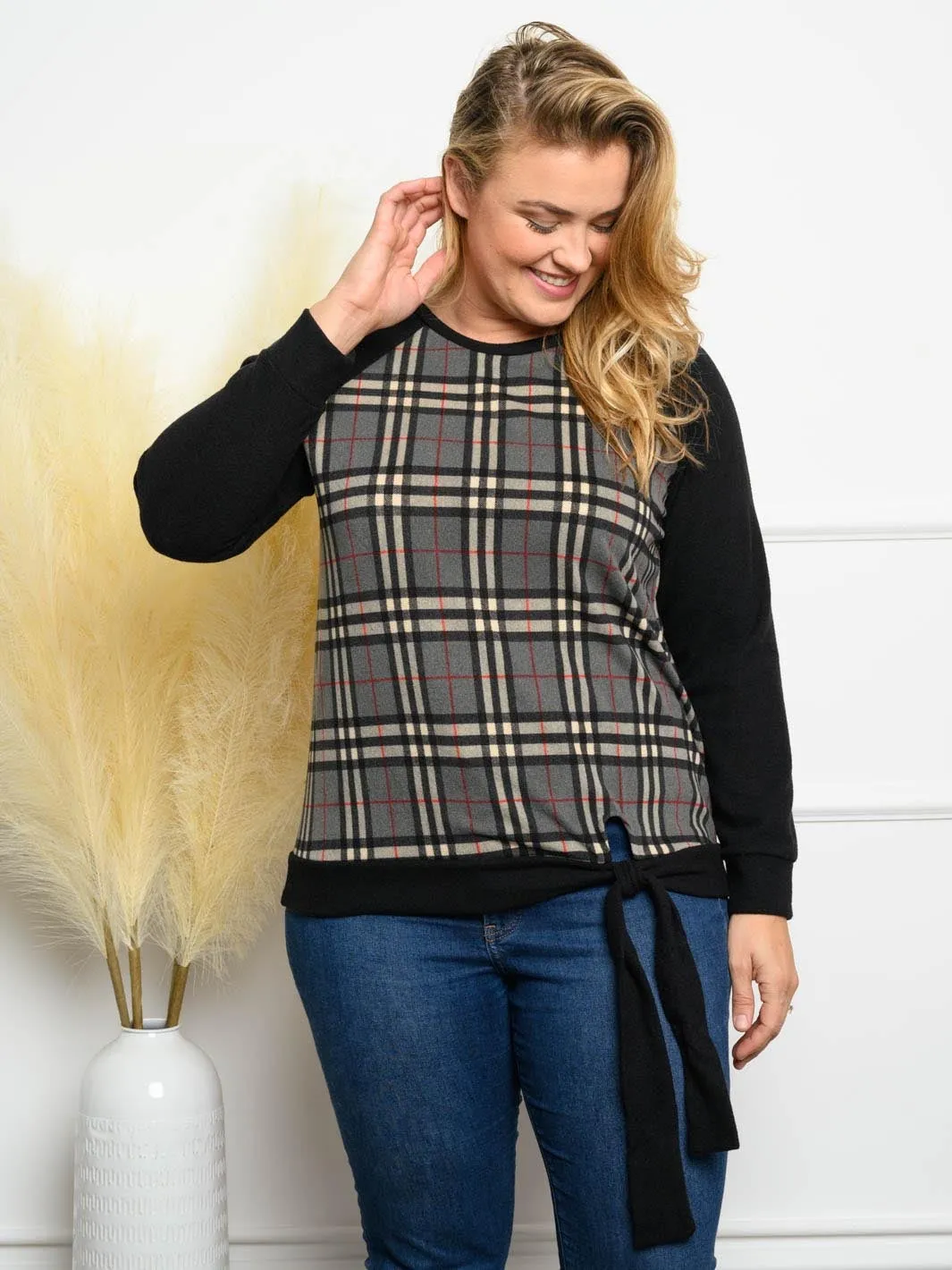 PLUS SIZE PLAID FRONT TIE LONG SLEEVE TOP