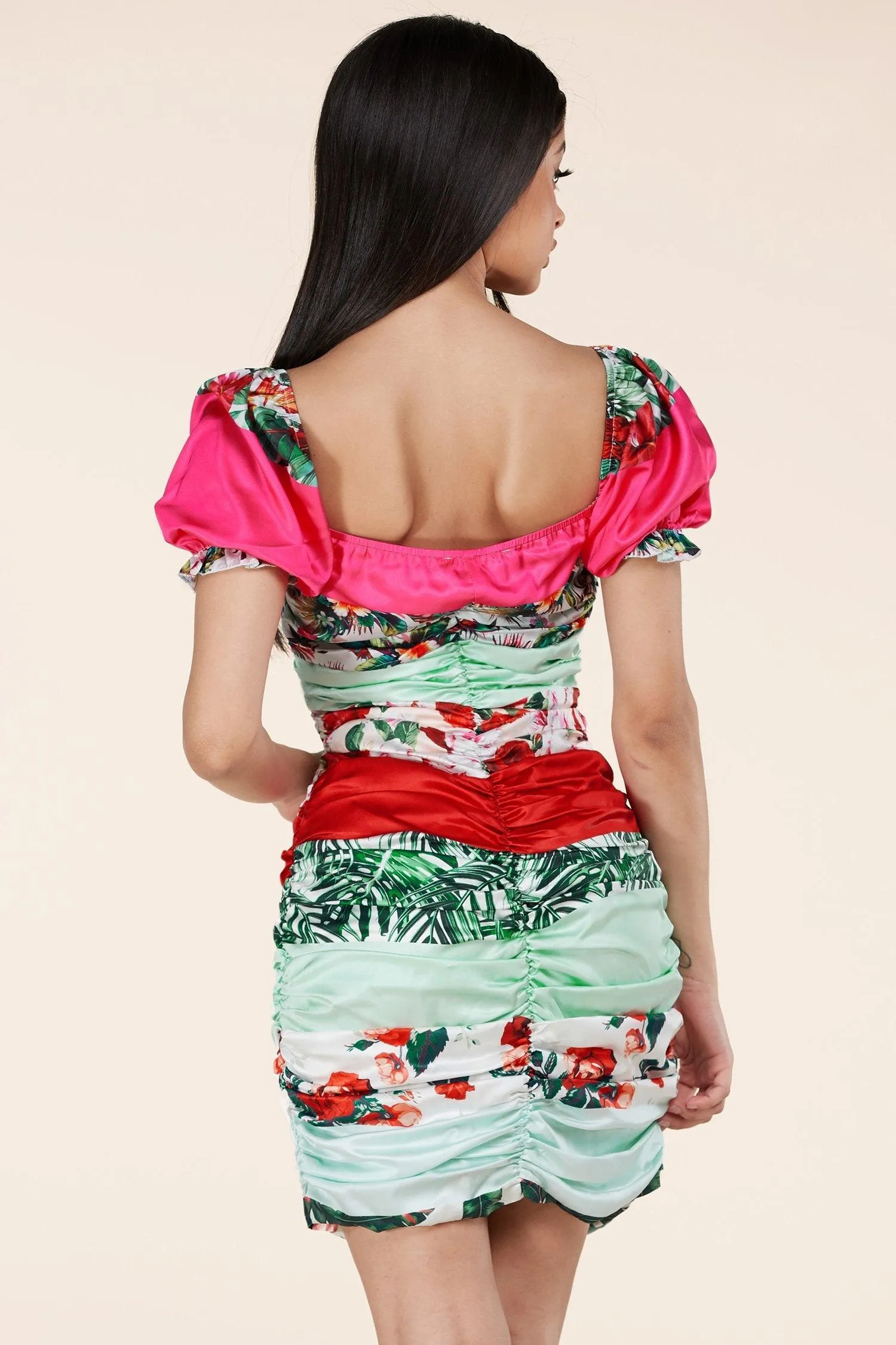 PRINTED RUSCHED PUFF SLEEVE CUTOUT MINI DRESS