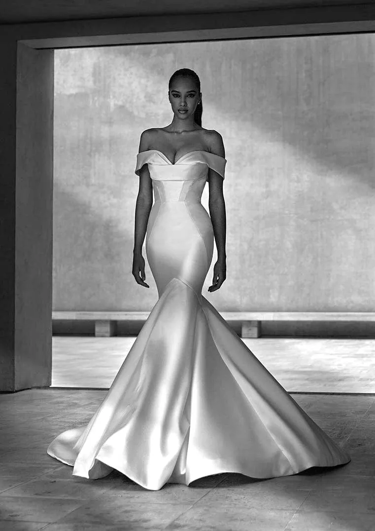 Pronovias: Avonia