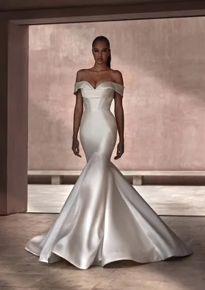 Pronovias: Avonia