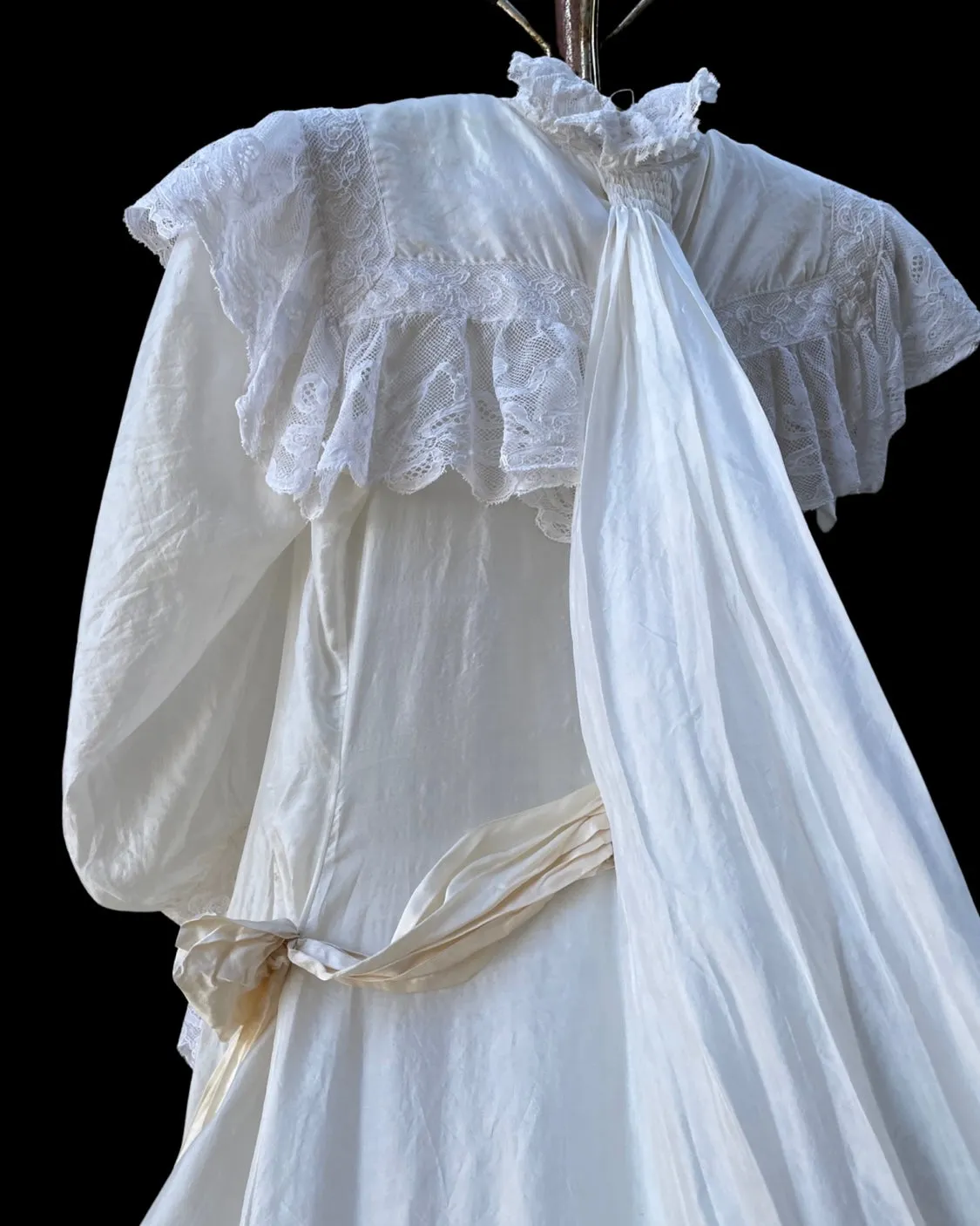 RARE 1890s Silk & Lace High Neck Watteau Dressing Gown