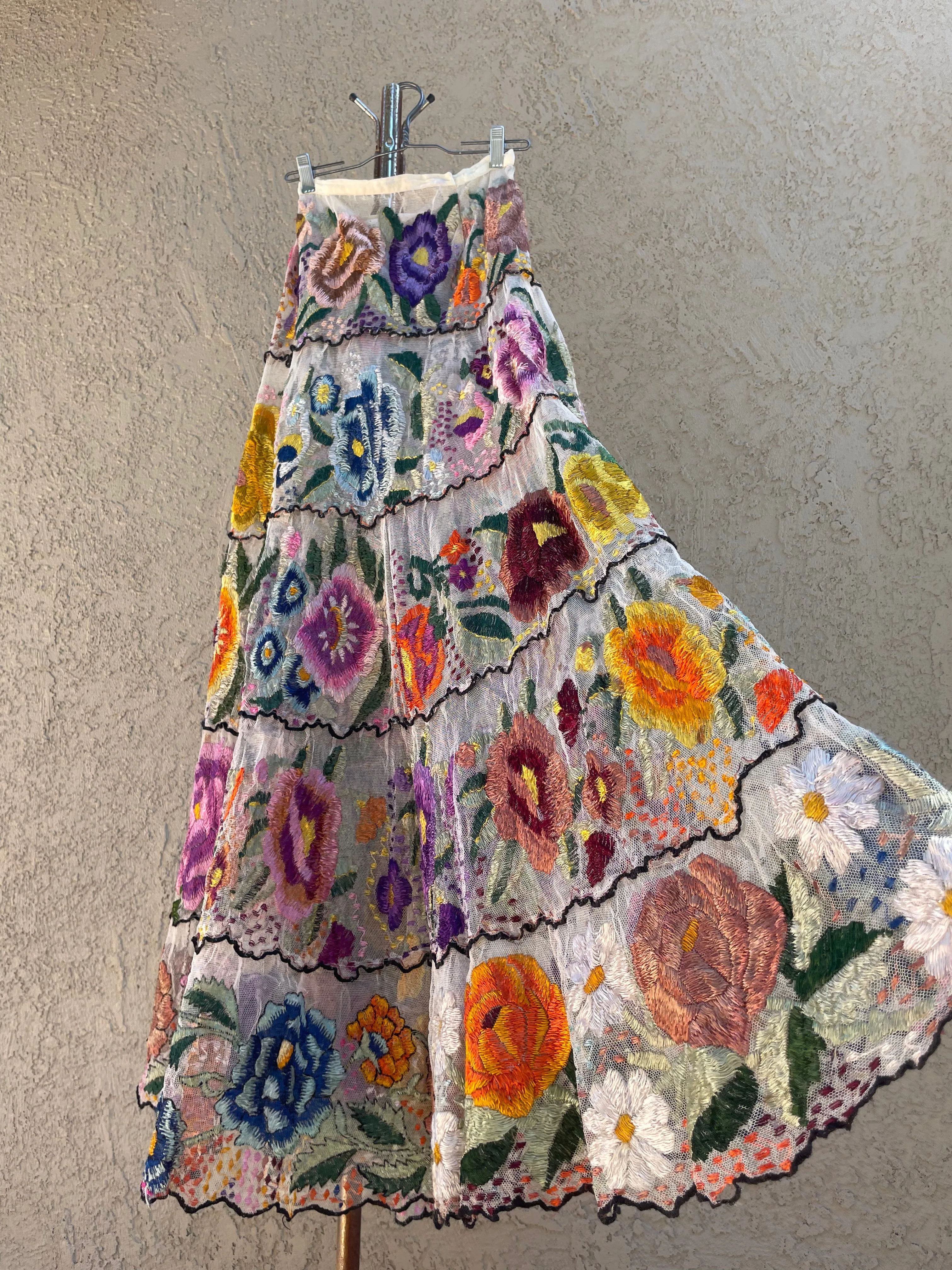 RARE Custom 1930s Chiapas Hand Embroidered Off The Shoulder Mexican Dress Ensemble