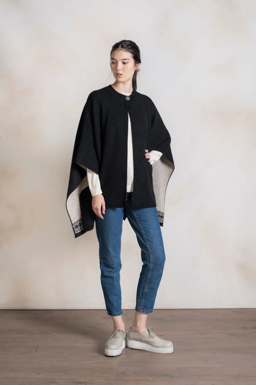 Remi Poncho Baby Alpaca Color Black&Fawn