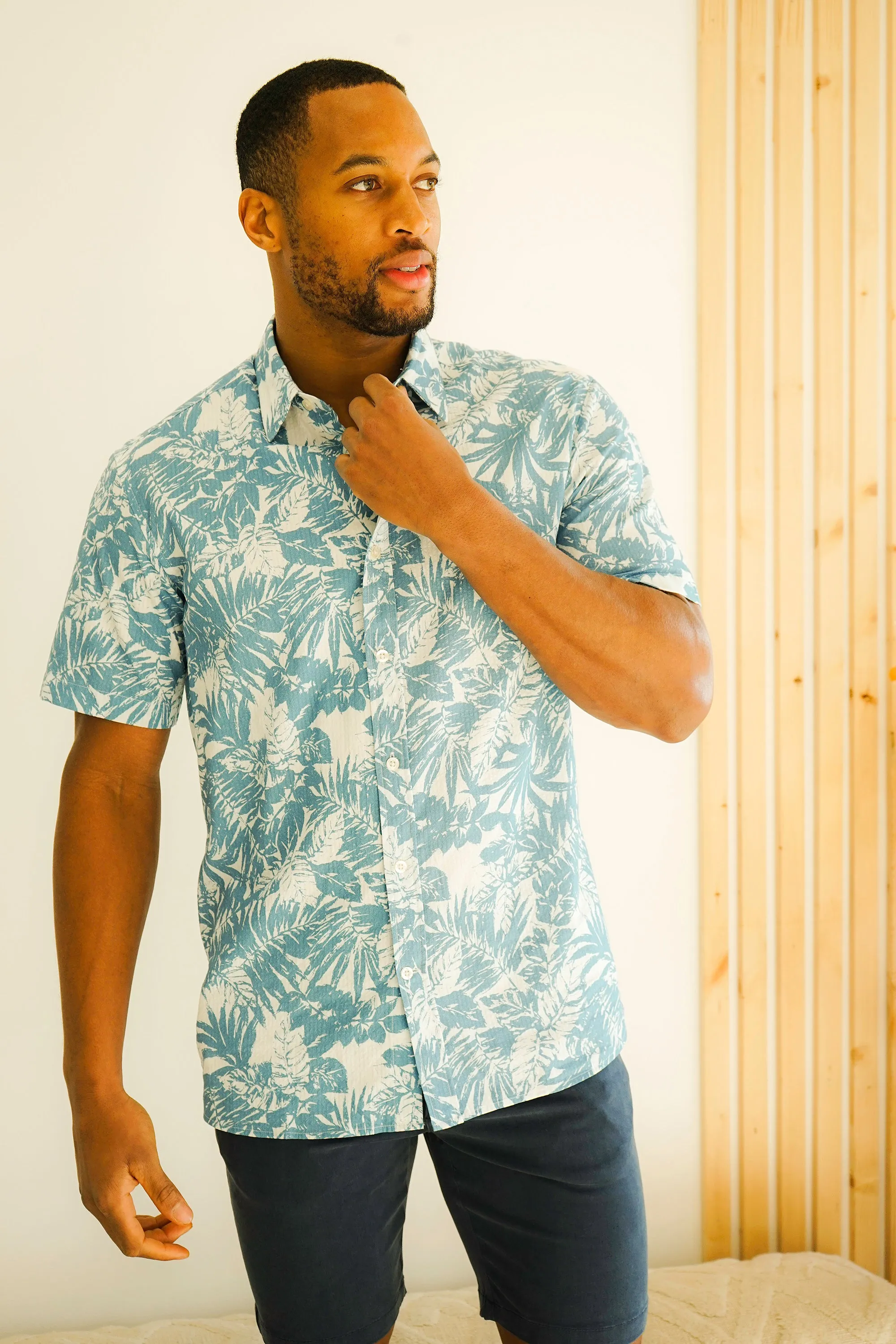 Reynolds Seersucker Blue Leaves Shirt