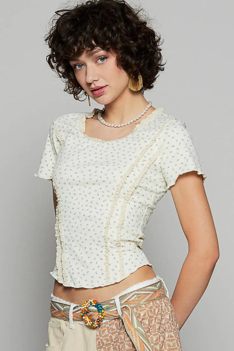 Round neck short sleeve cropped knit top